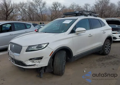 2019 Lincoln Mkc Reserve z USA, uszkodzony, nr VIN 5LMCJ3D9XKUL27708